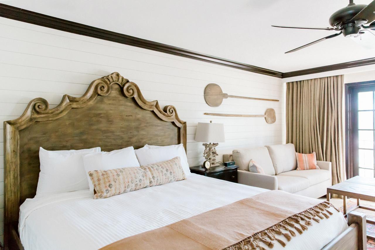 Superior King Room,656843070:JPEG